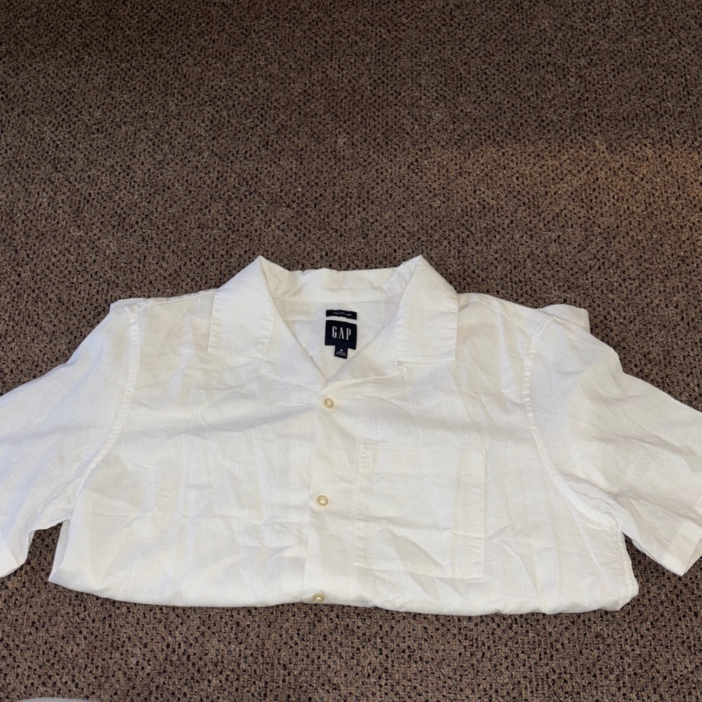 GAP Men's Cream Casual Button Down Shirt